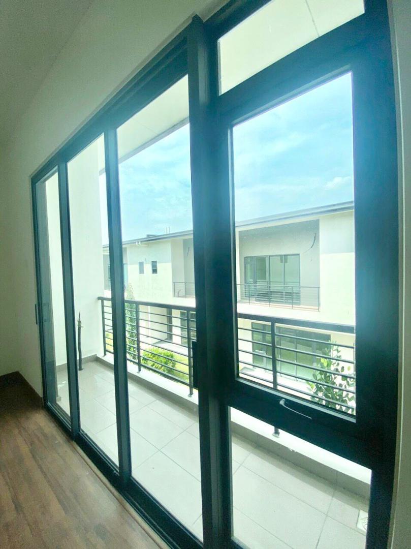 2 Storey Terrace House Melwood Onepark Semenyih - photo 9