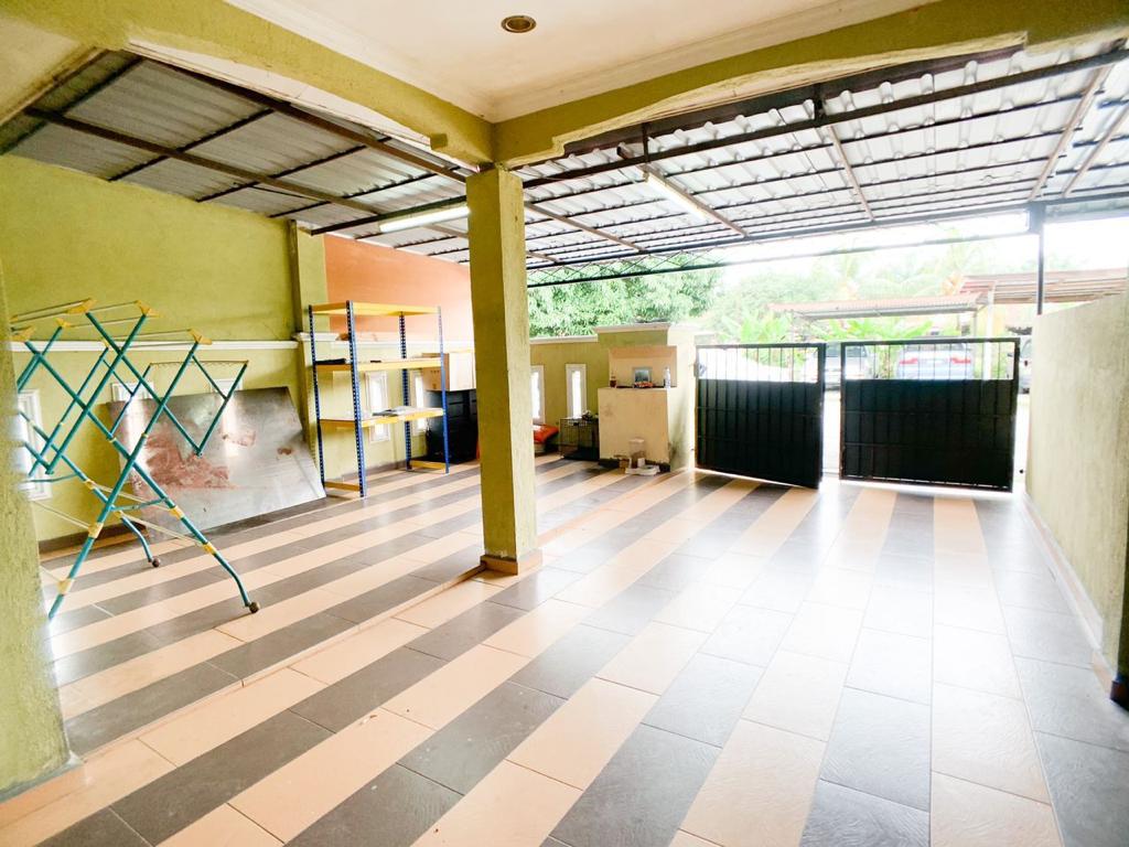 Single Storey End Lot Taman Desa Kencana Jalan Dus - photo 2