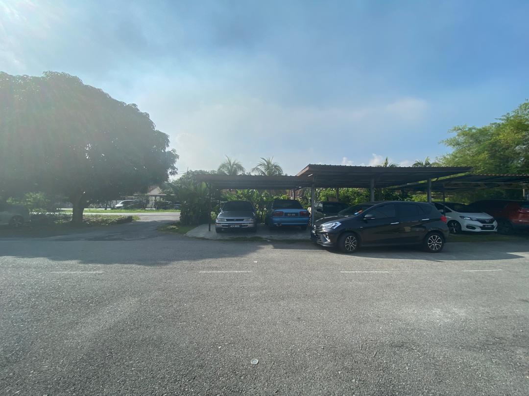 Taman desa Kencana Jalan Dusun Meru Klang End - photo 10