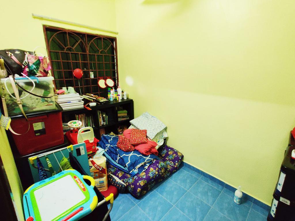 2 Storey Terrace, Taman Pinggiran Putra, Seri Kemb - photo 5