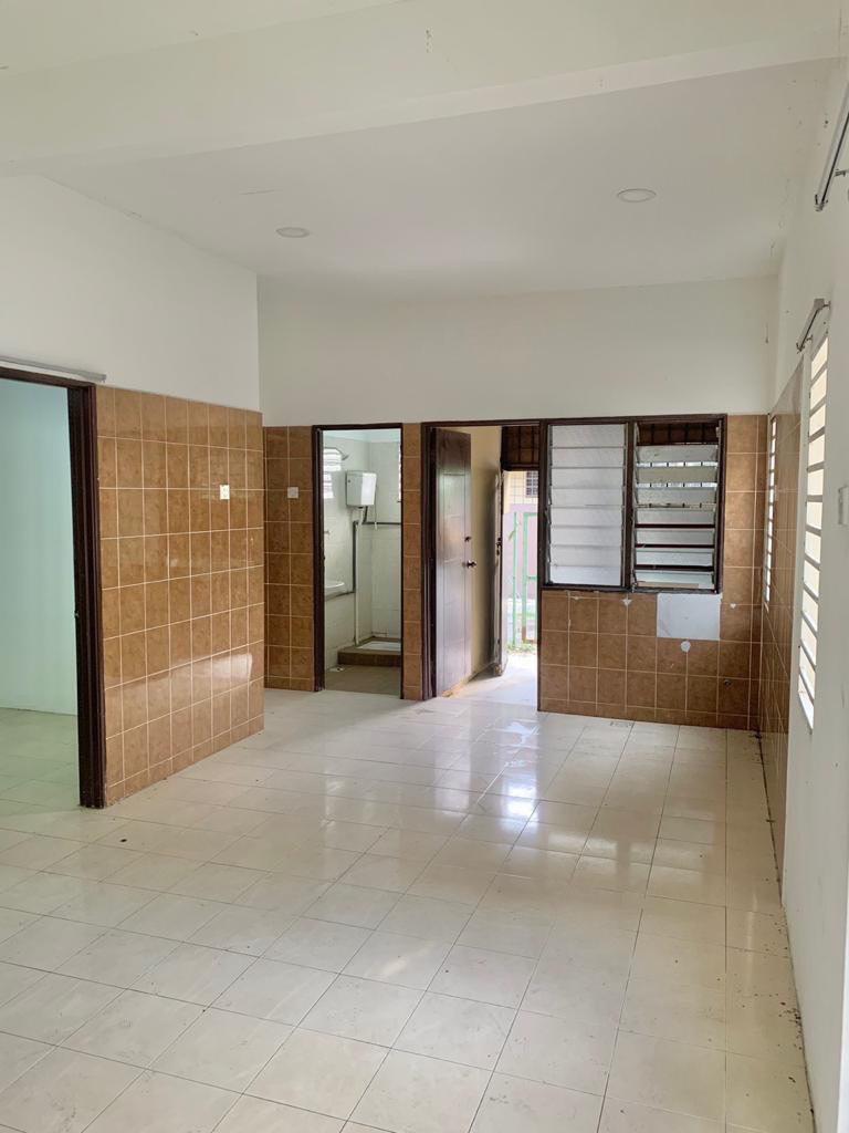 Single storey Taman halijaton telok panglima garan - photo 8
