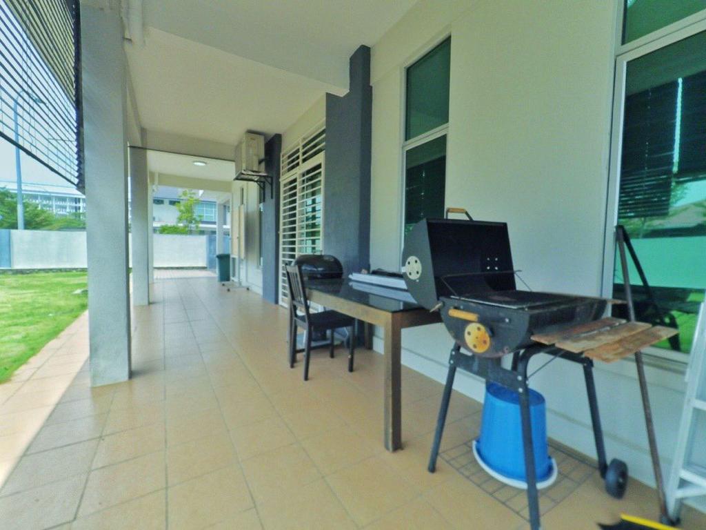 Double Storey Terrace Corner Lot at Bangi Avenue 2 - photo 6