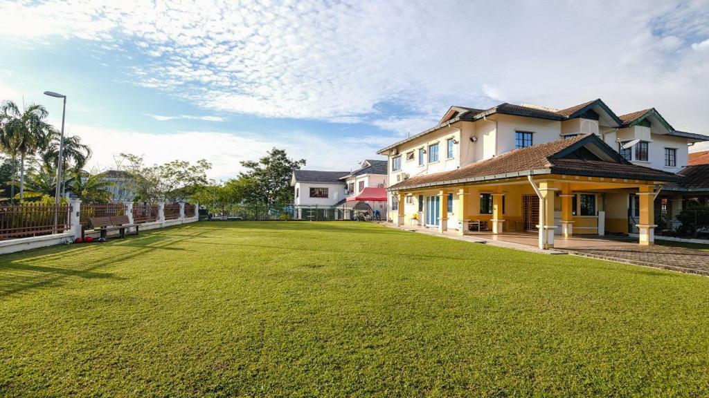 2 Storey Semi-D Corner Seksyen 8 Shah Alam - photo 2