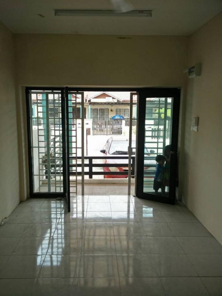 Rumah Teres Jalan Sekolah Bukit Kapar Klang - photo 4