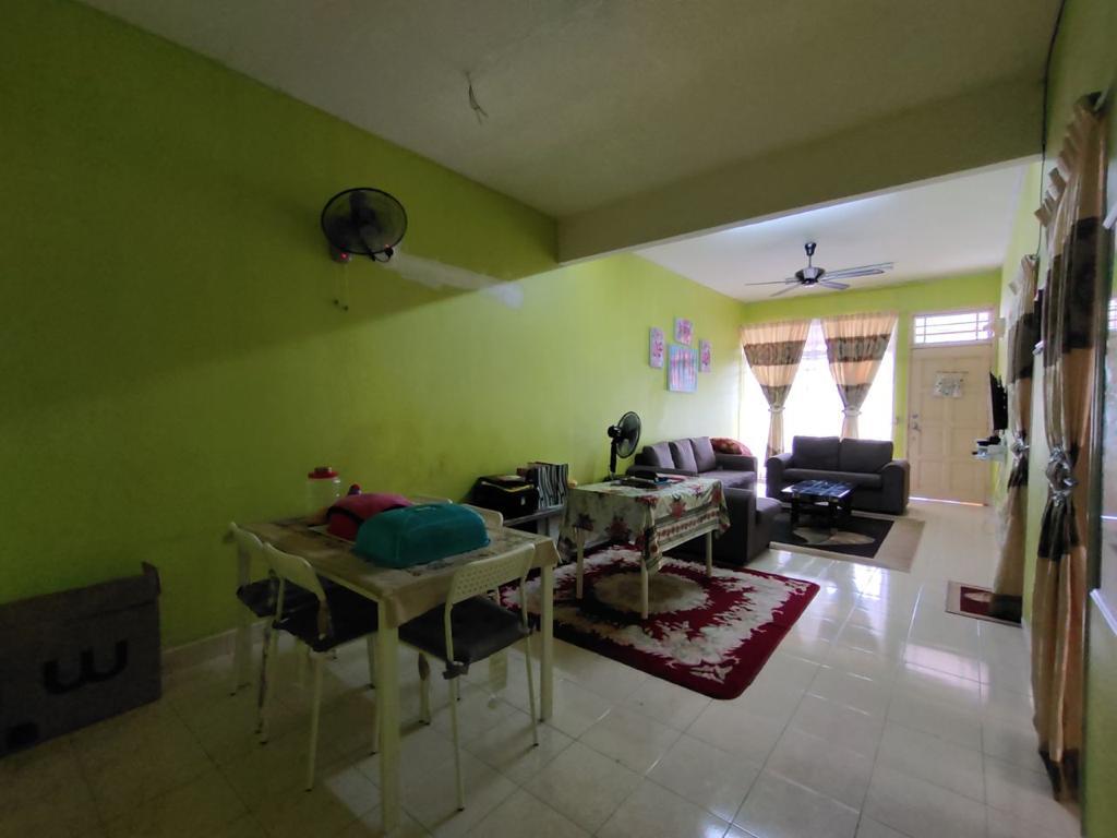 Ground Floor Townhouse Seri Pristana - photo 9