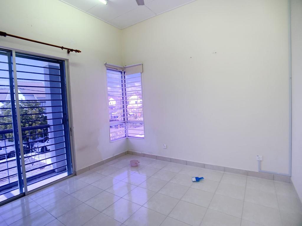 Double storey semi D Alam Suria Puncak Alam - photo 10