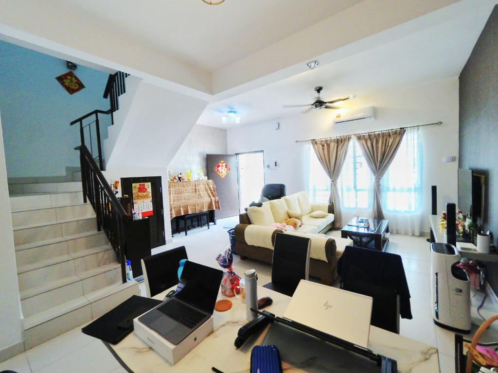 Rafflesia Double Storey Terrace Taman Pelangi 2 - photo 4
