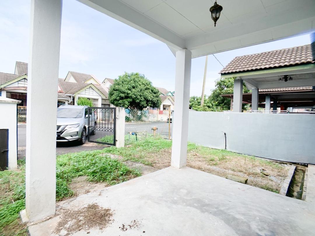 Rumah teres 1 Tingkat Jalan Melatisari - photo 3
