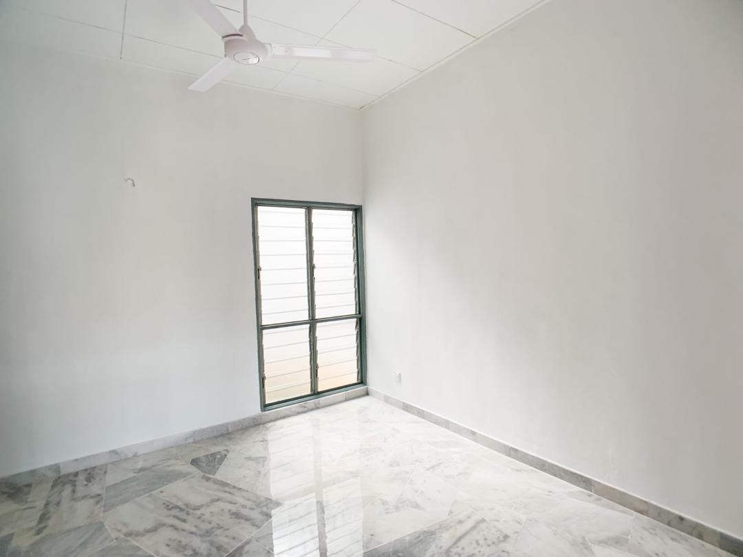 Rumah teres 1 Tingkat Jalan Melatisari - photo 10