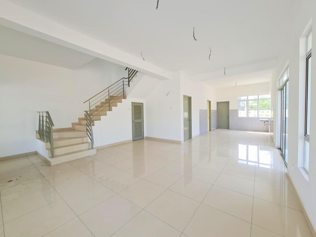 2 Storey Terrace Corner Lot, Bandar Hillpark - photo 2
