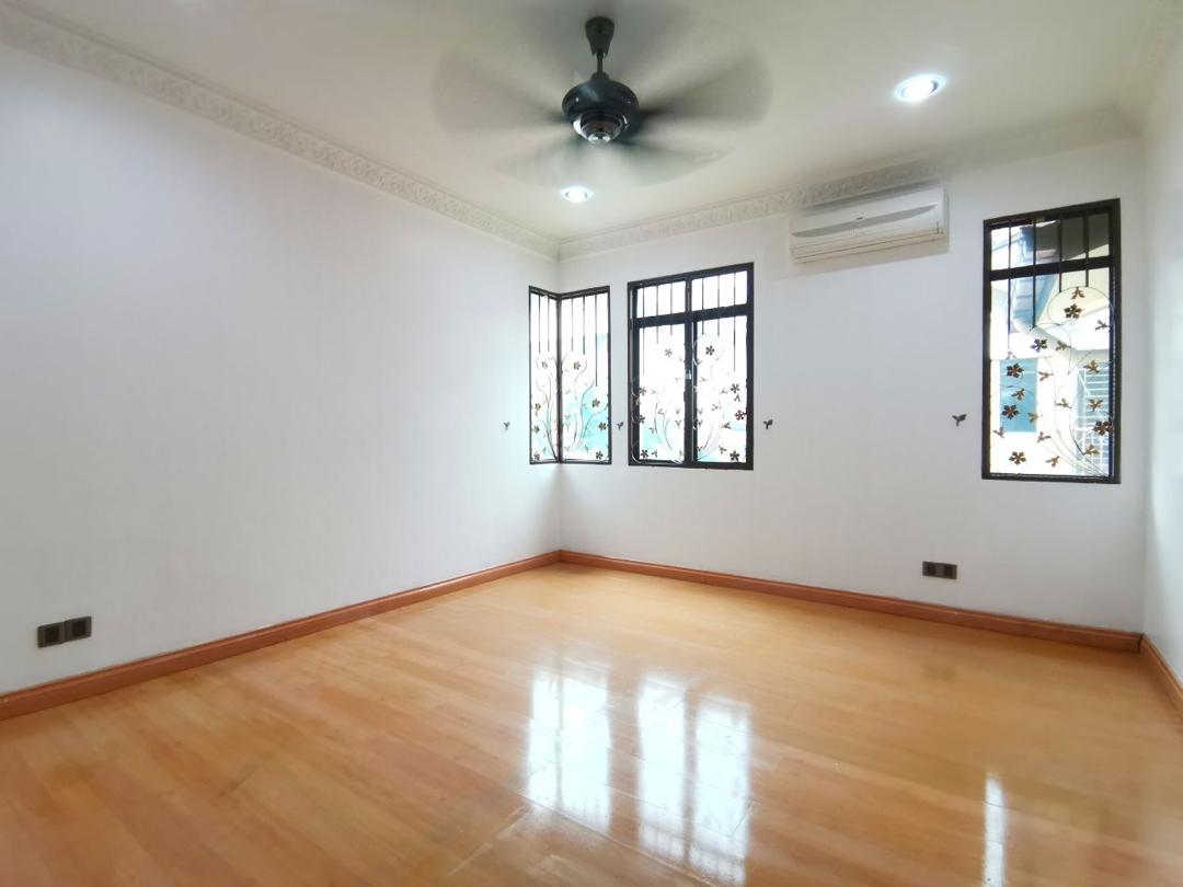 Semi D Puncak Bangi Seksyen 6 Baru bangi - photo 2