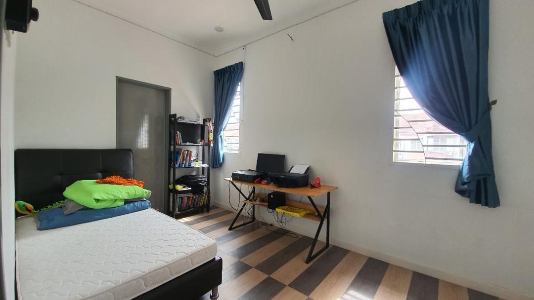 Corner 2sty Taman Alam Indah, Seksyen 33 - photo 4