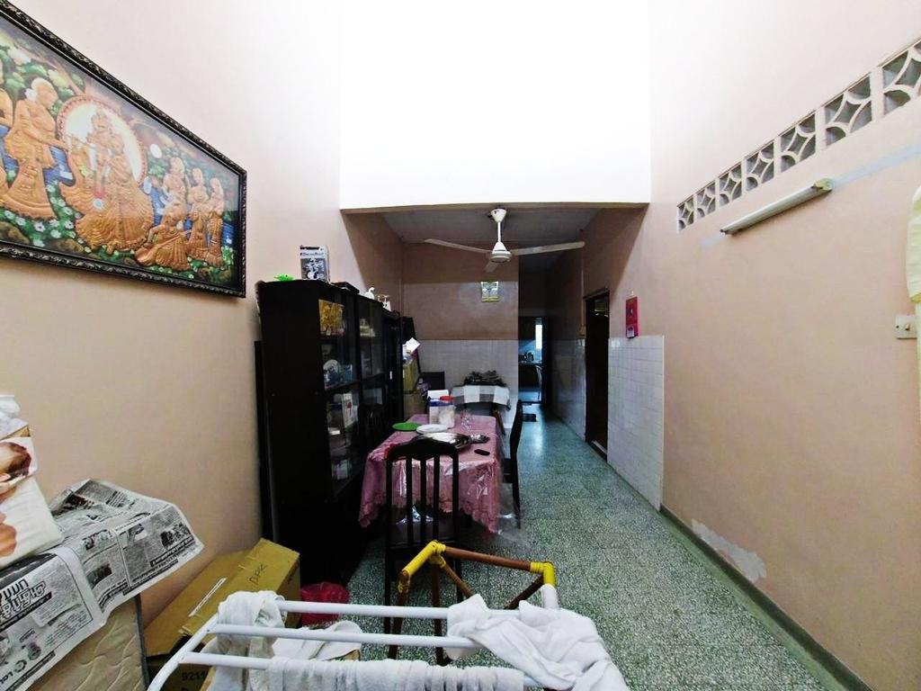 1 Storey Terrace House Taman Petaling Indah Klang - photo 5