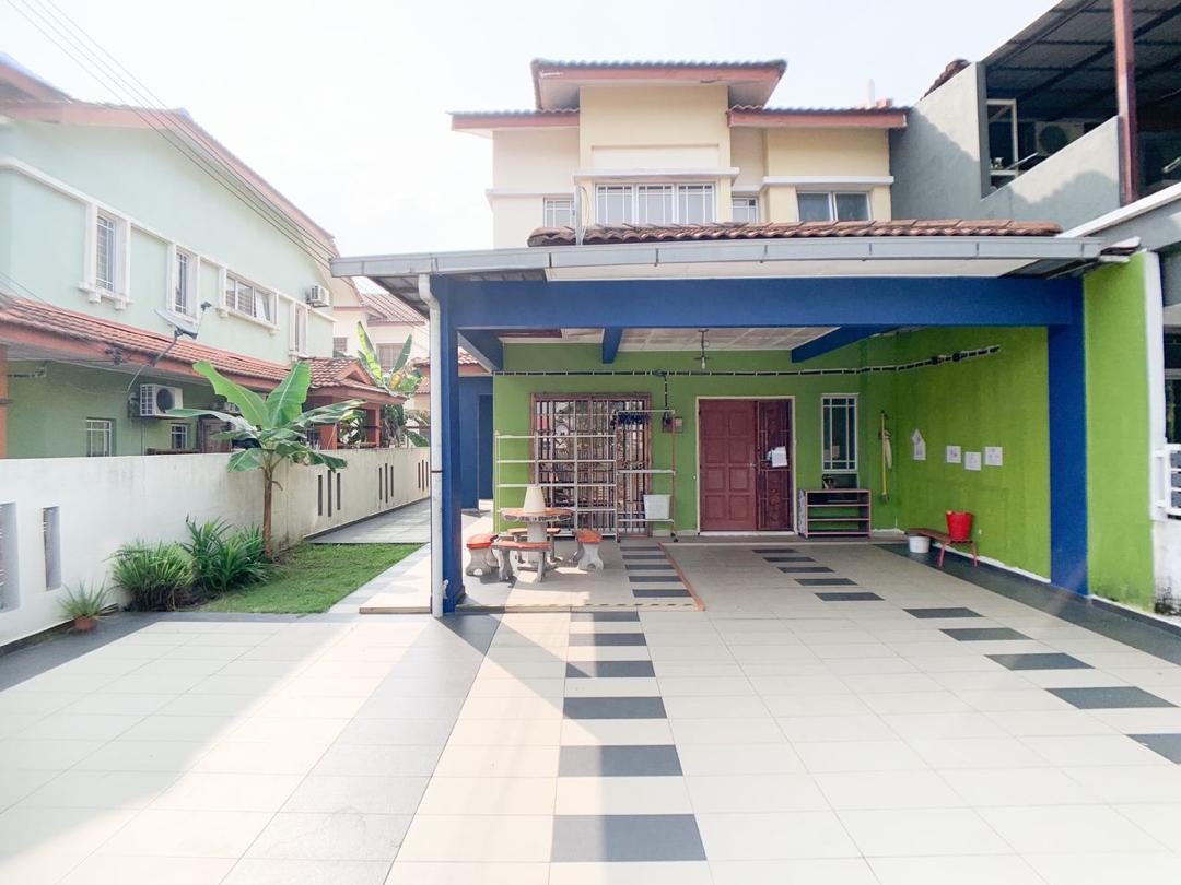 Double Storey Sri Pristana Saujana Utama - photo 2
