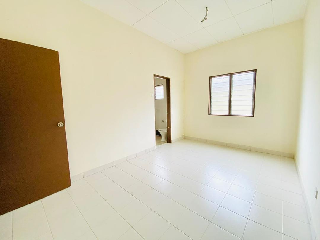 Double Storey Terrace KOTA PUTERI - photo 4