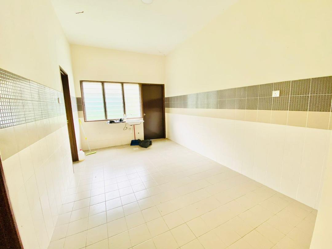 Double Storey Terrace KOTA PUTERI - photo 5