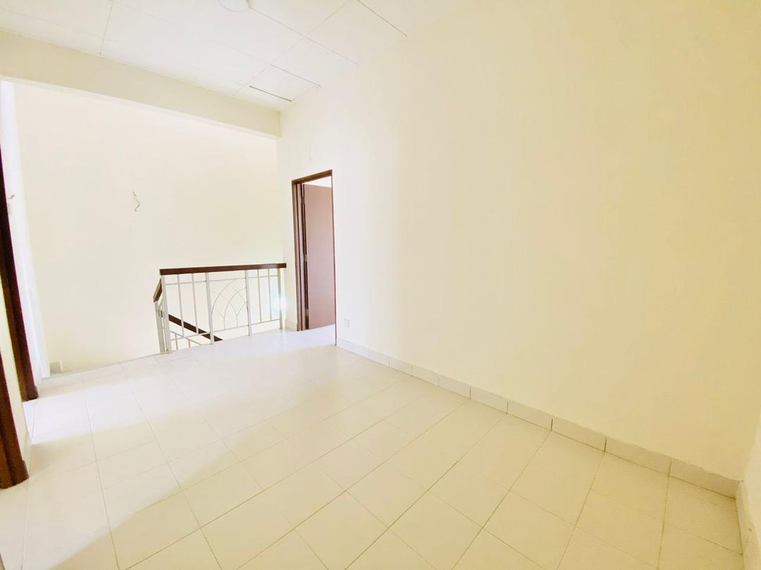 Double Storey Terrace KOTA PUTERI - photo 6