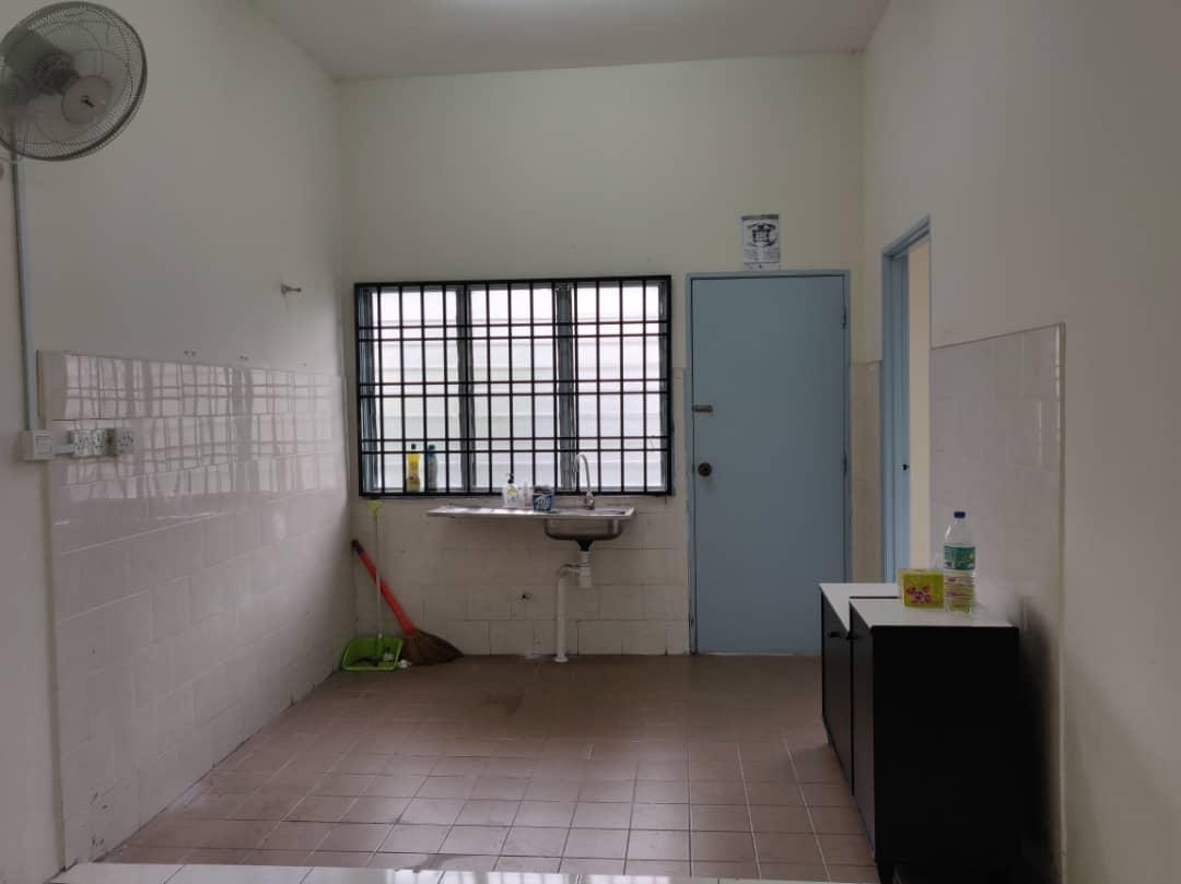 Single Storey Terrace House Taman Desa Bukit Kapar - photo 9