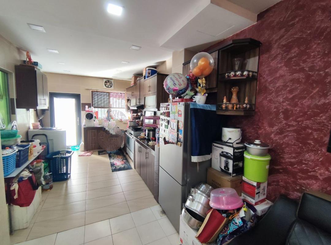 Double Storey House, Setia Indah 11, Seksyen U13 - photo 5