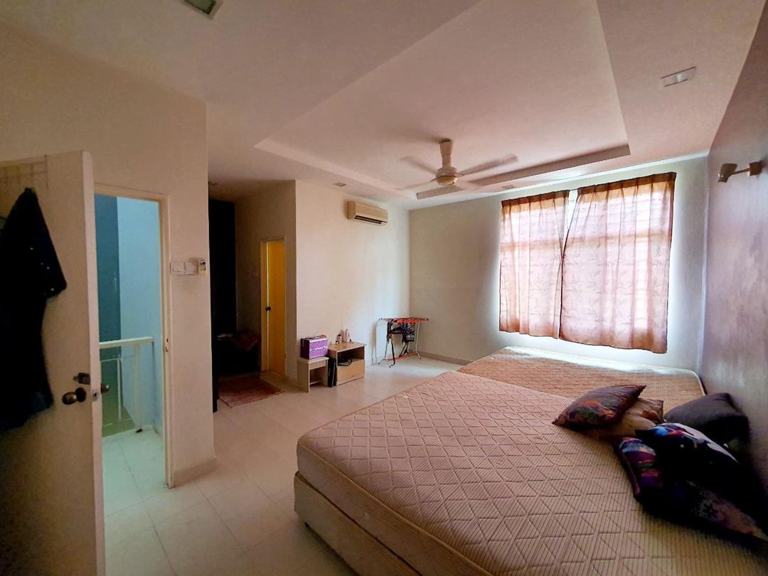Double Storey Terrace Kota puteri Rawang - photo 8