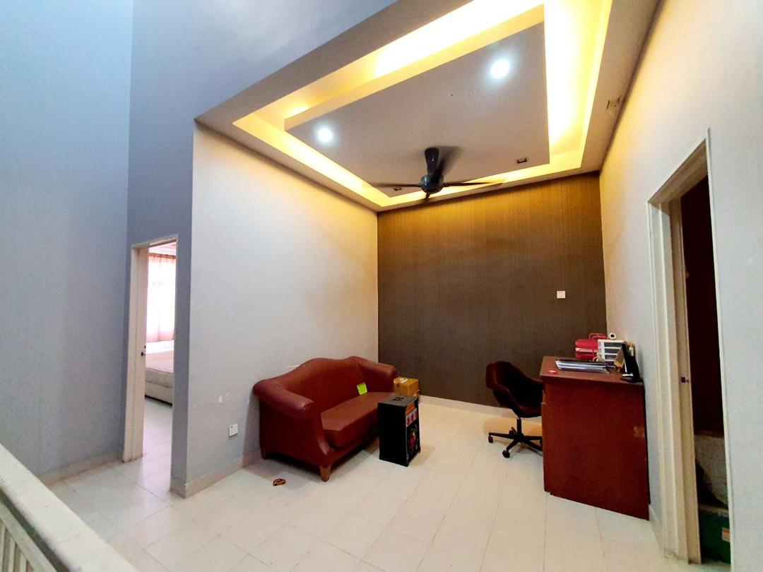 Double Storey Terrace Kota puteri Rawang - photo 10