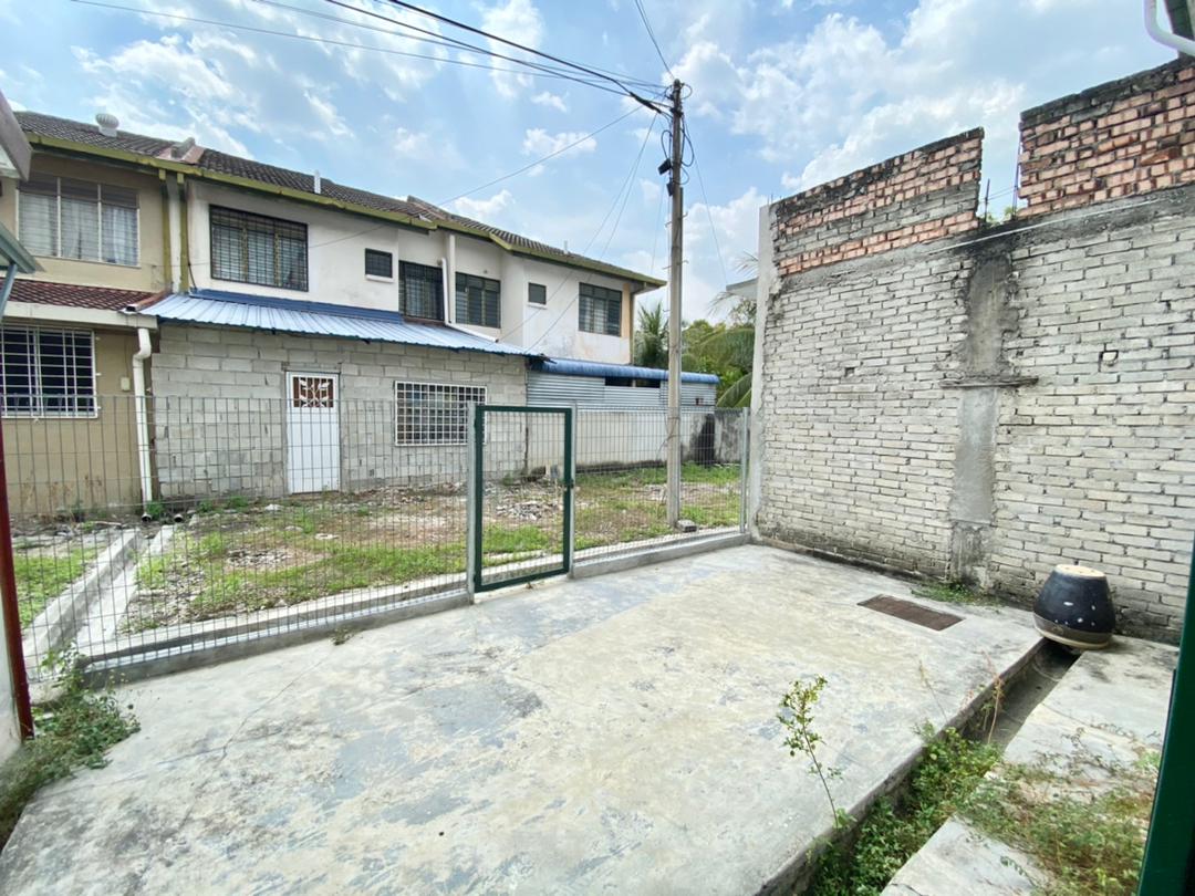 Double Storey House, Taman Putra Perdana, Puchong - photo 6