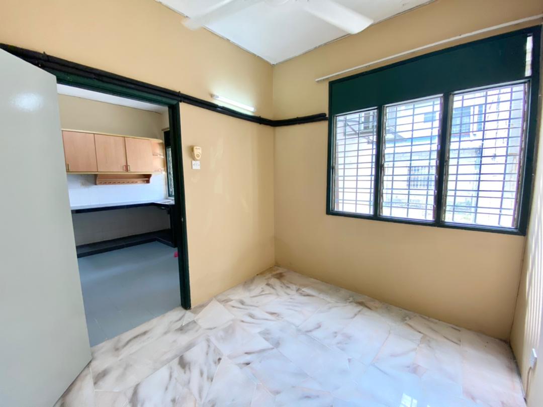 Double Storey House, Taman Putra Perdana, Puchong - photo 8