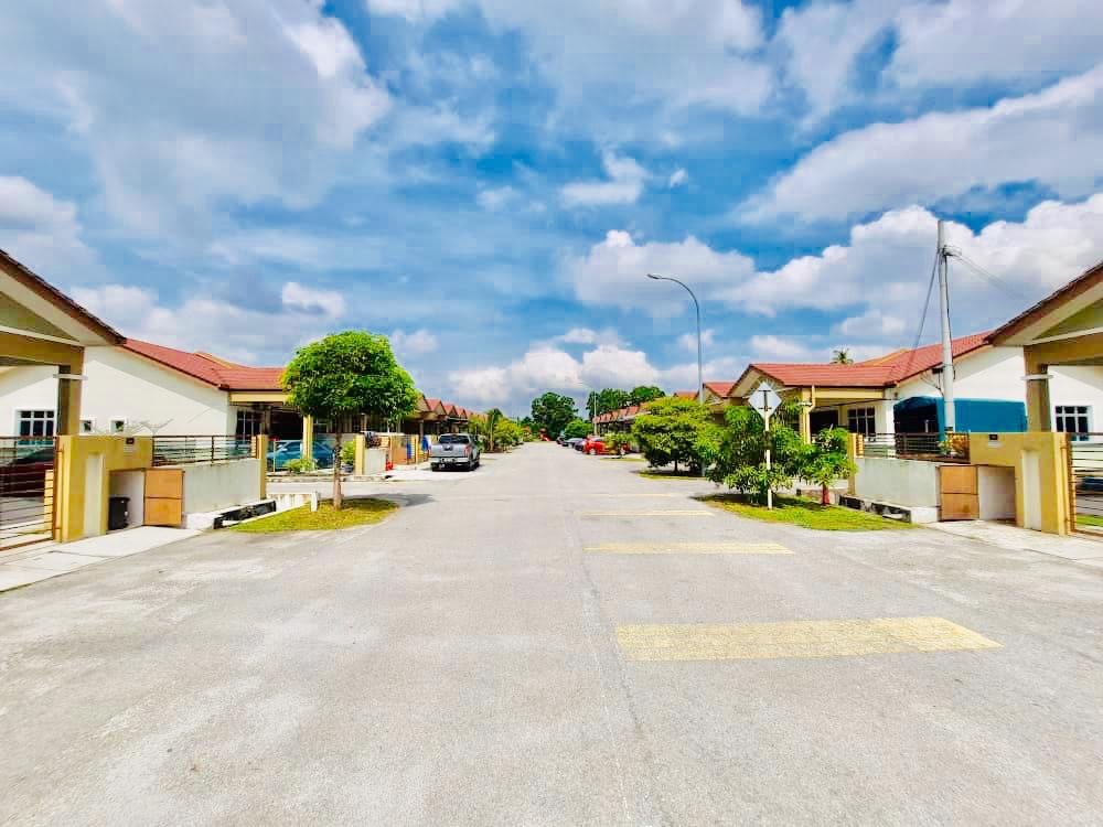 Single Storey Taman Sijangkang Indah 3 - photo 2