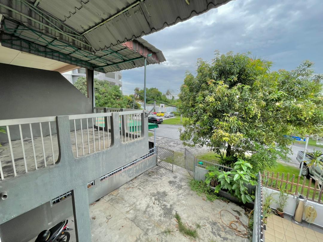 Taman Radzi Double Storey Port Klang - photo 5