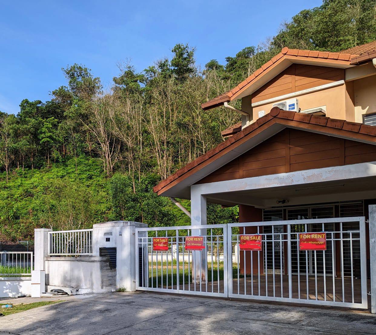 Corner Lot Double Storey Superlink Cahaya SPK