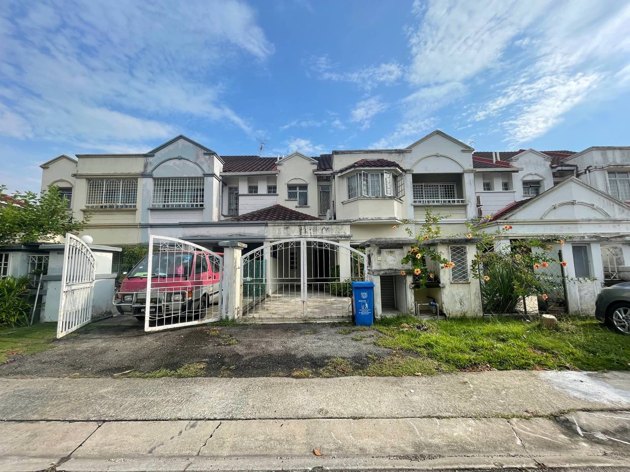 Double Storey Anggerik Eria Kota Kemuning Selangor - photo 1