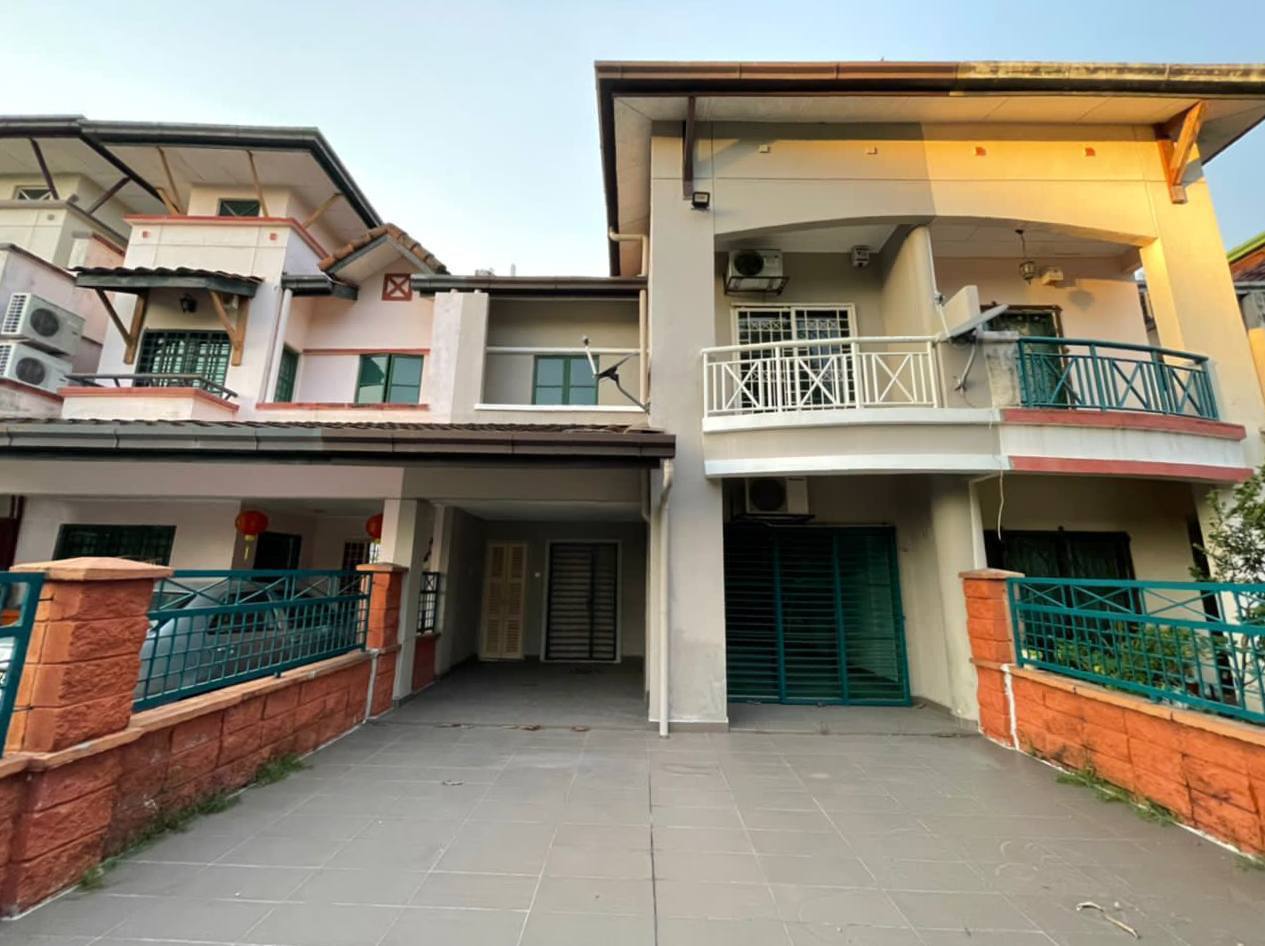 Double Storey Terrace Bukit Jelutong, U8 Shah Alam
