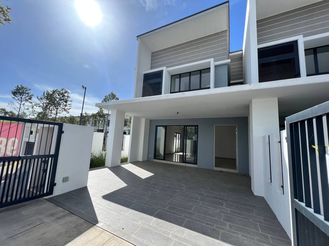 2 STOREY TERRACE END LOT SWANS BANDAR RIMBAYU