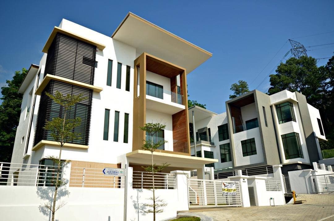 BUNGALOW THREE STOREY D IMPIAN TROPIKA BALAKONG