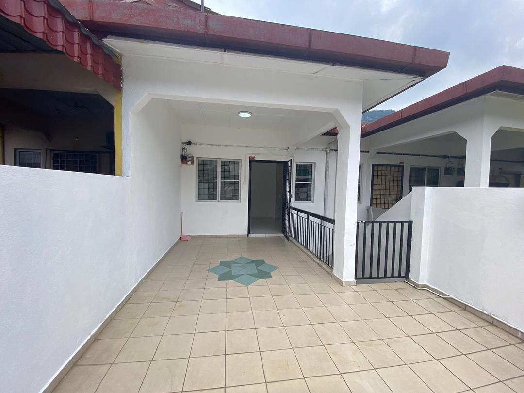 Two Half Storey Inter Taman Sri Gombak Fasa 10 - photo 2