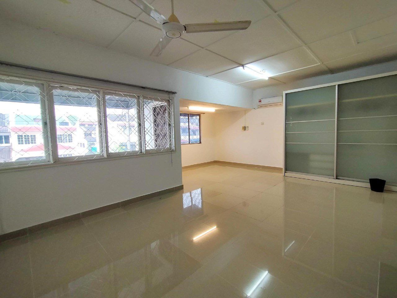 End Lot Ss12 Double Storey Terraced Subang Jaya - photo 8