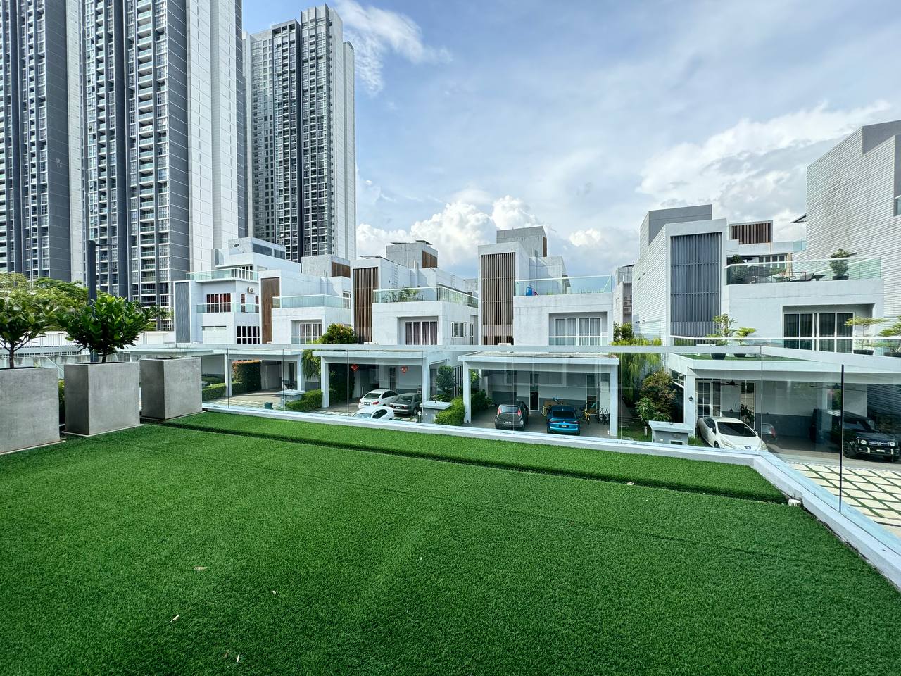 Three Storey Bungalow Lakefront Villa Cyberjaya - photo 13