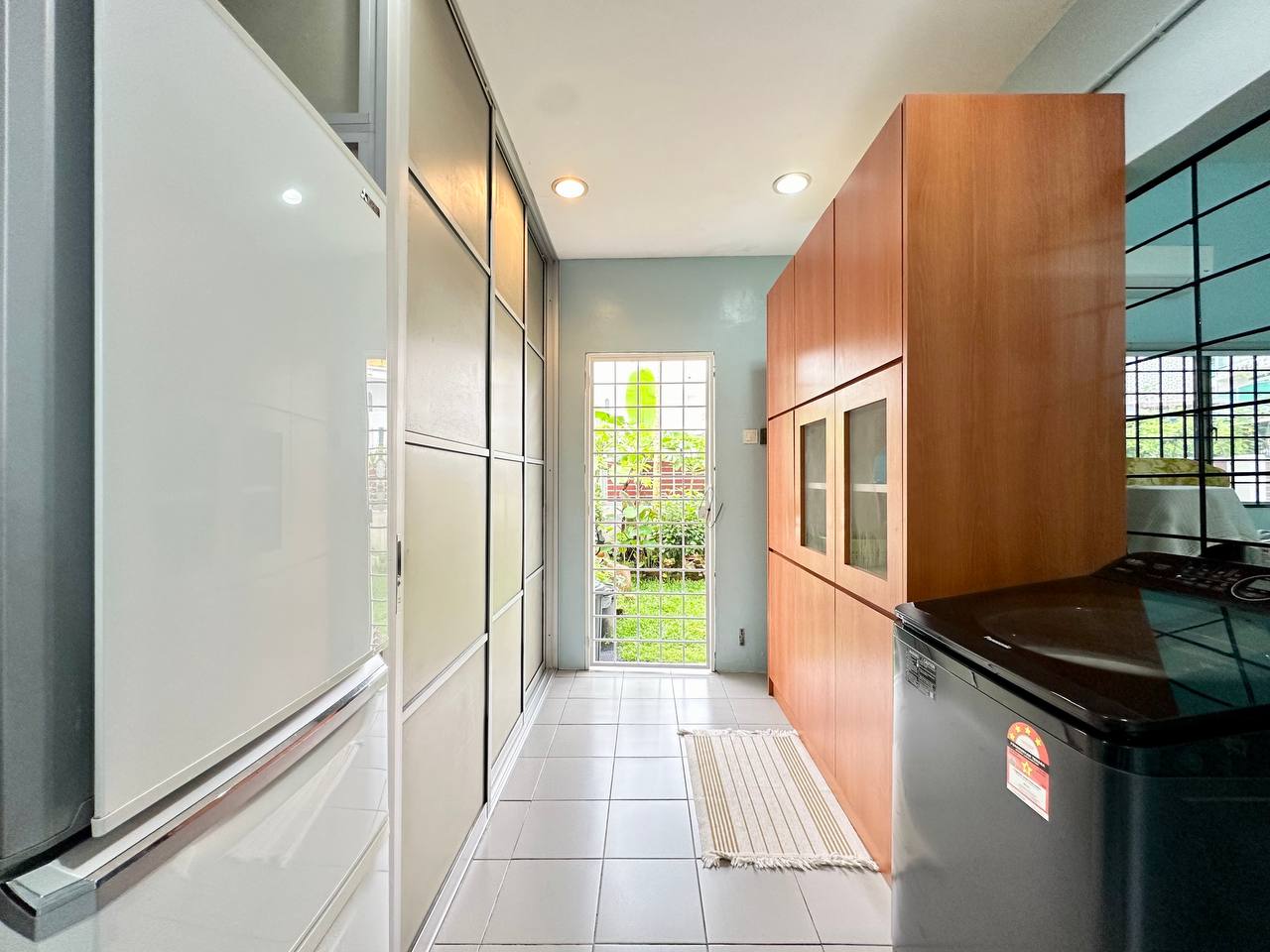 Corner Lot Double Storey Damansara Utama - photo 12