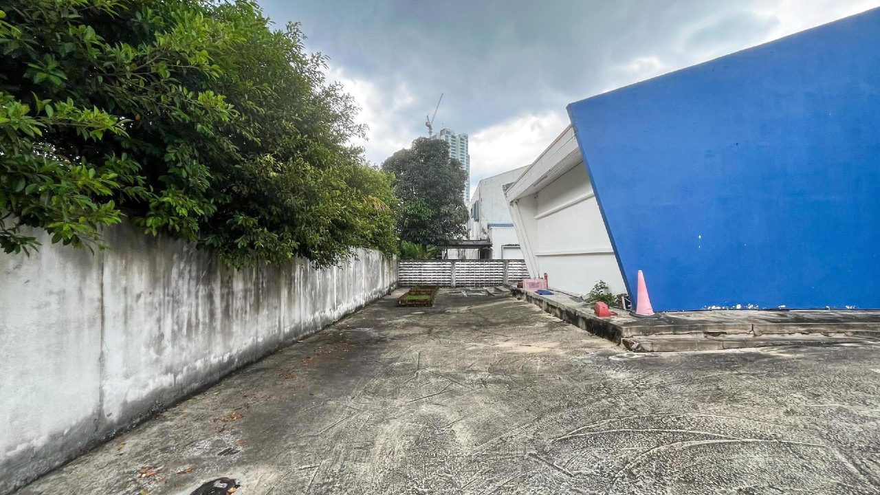 Double Storey Bungalow Keramat Convert to Commerci - photo 4