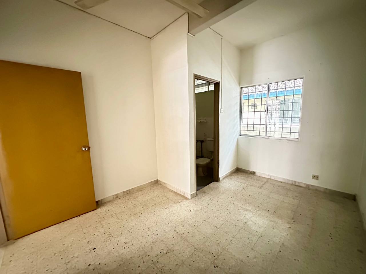 Double Storey Inter Taman Kelana Indah Ss7 Pj - photo 7