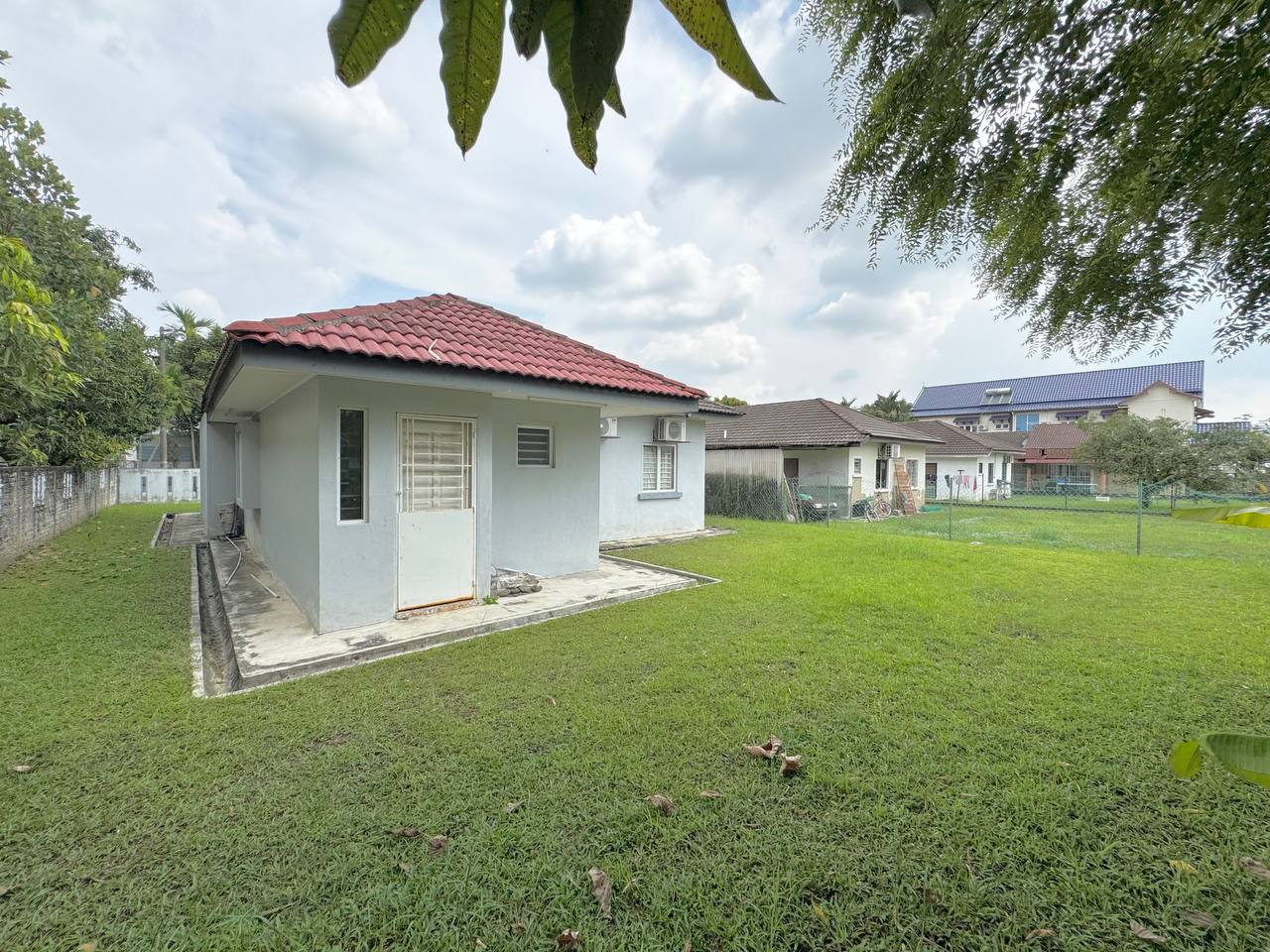 Single Storey Bungalow House, Desa Subang Permai, - photo 6