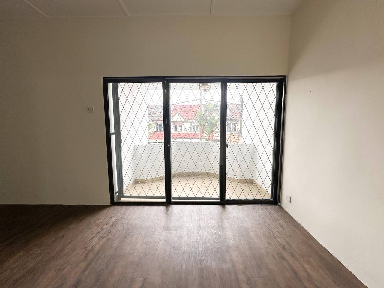 Double Storey Basic Unit Usj 2 Inter - photo 7