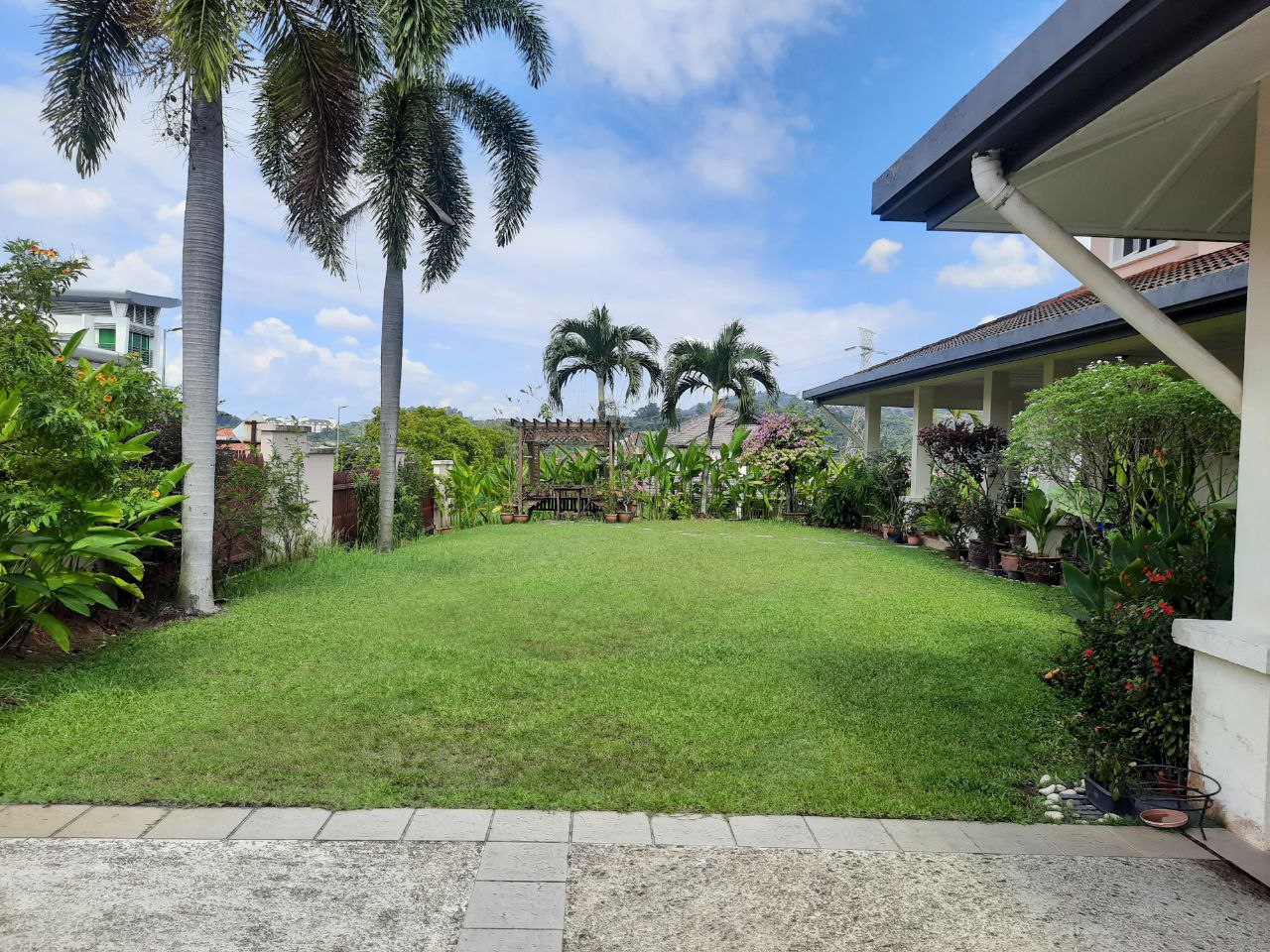 Double Storey Bungalow Seksyen 8 - photo 3