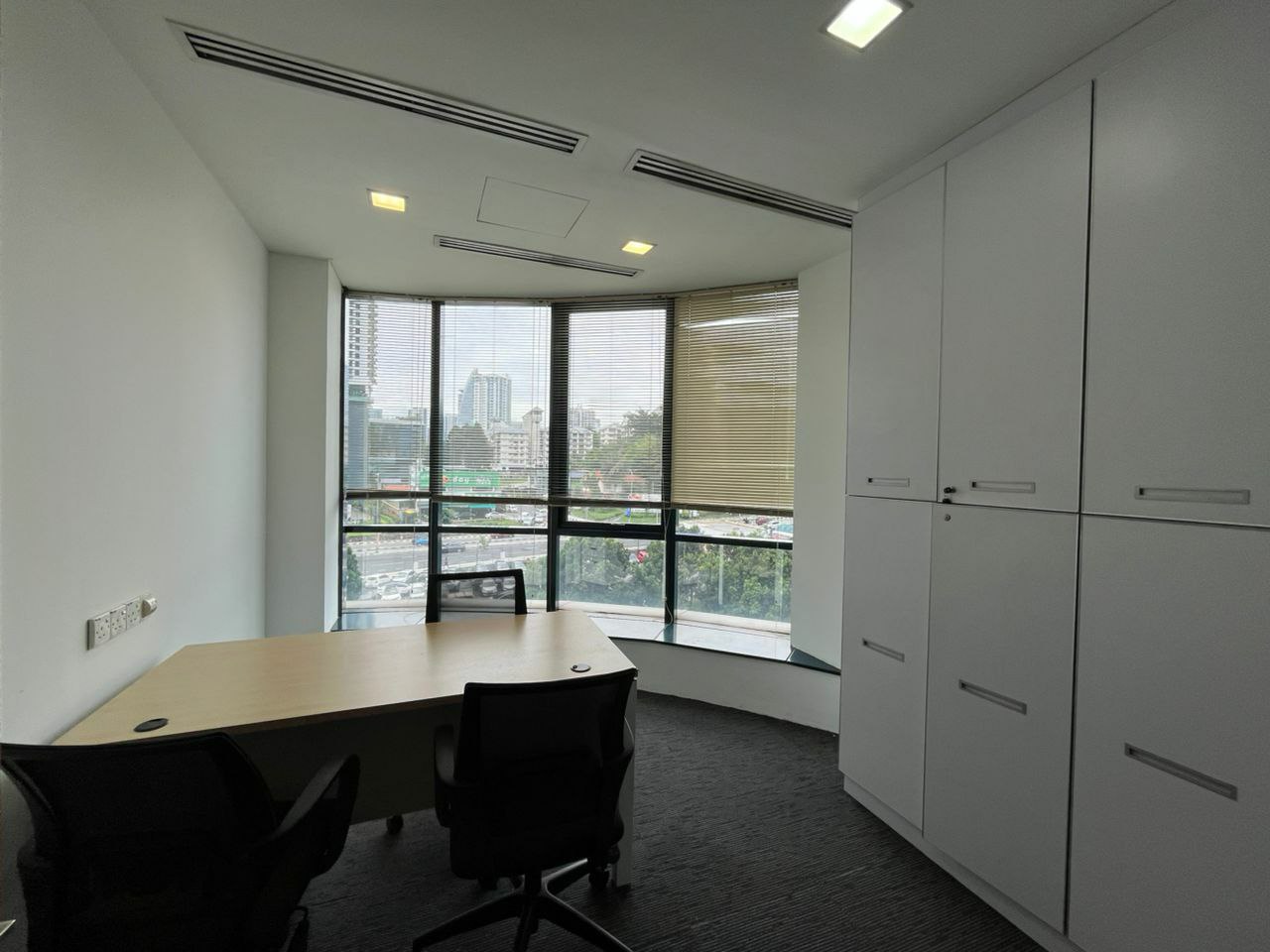 Wisma Bangsar 8 Level 3 To Let Fully Furnish - photo 5