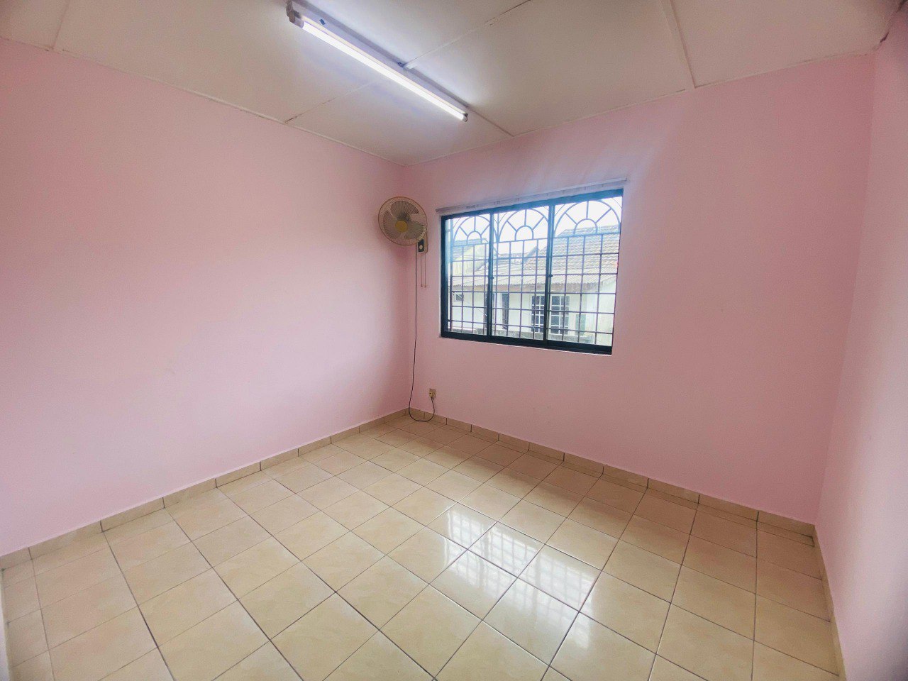 Double Storey Inter Taman Kantan Permai Kajang - photo 12