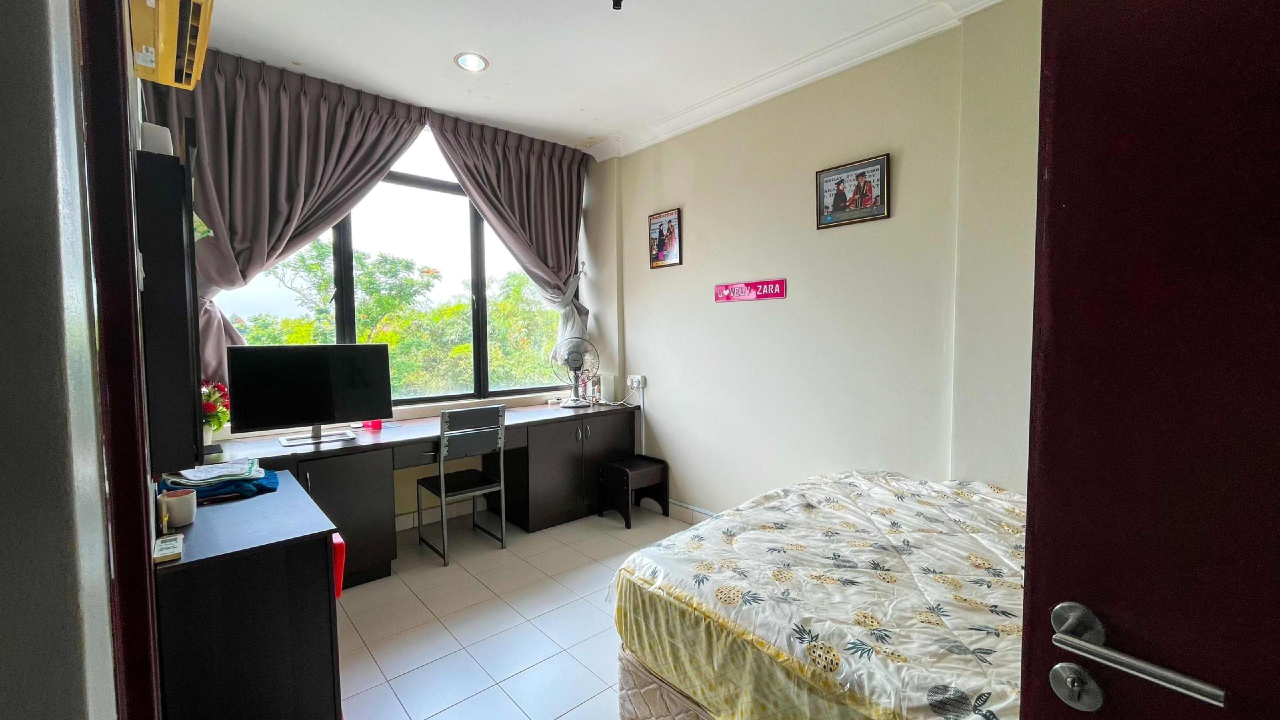 Two Half Storey Lake View Homes Puchong Fully Furn - photo 12