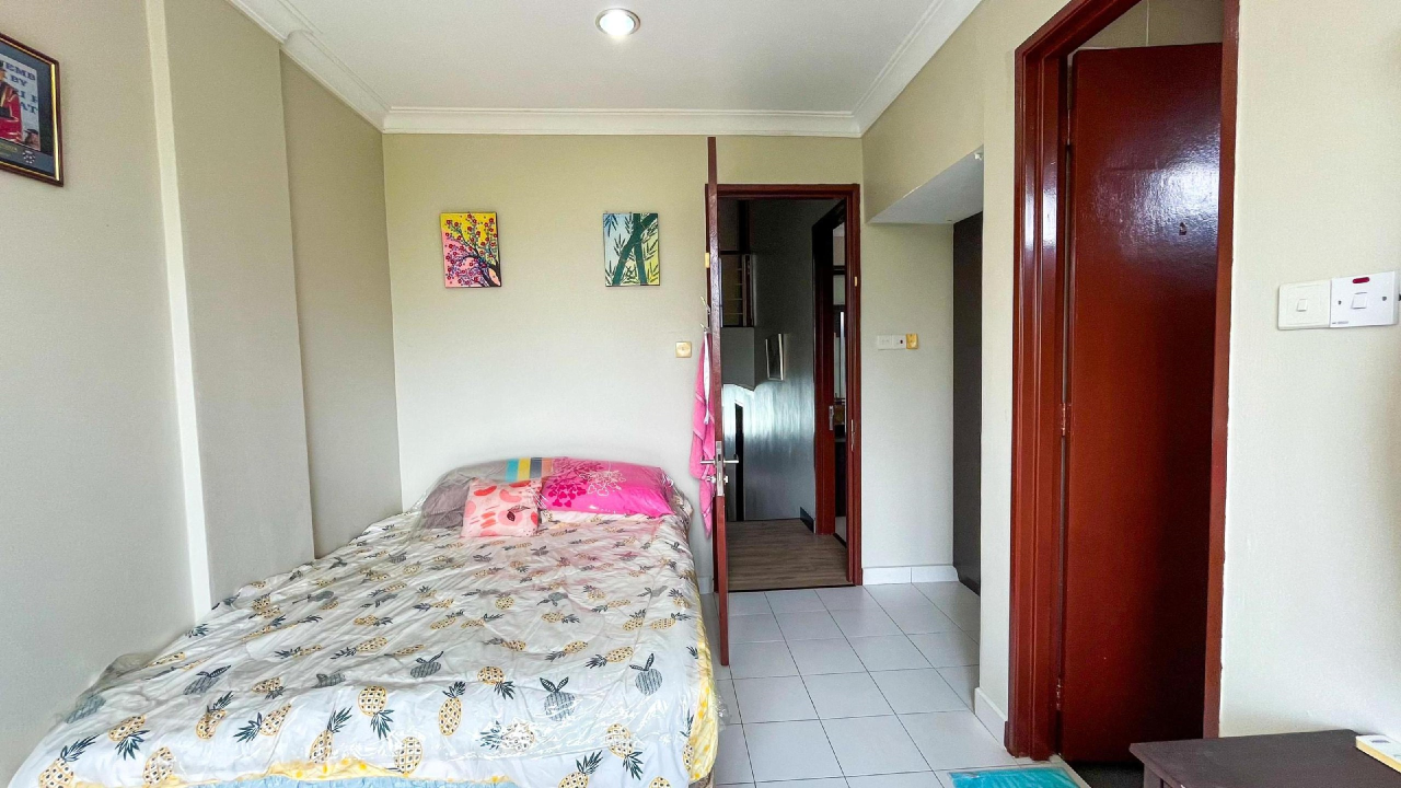 Two Half Storey Lake View Homes Puchong Fully Furn - photo 13