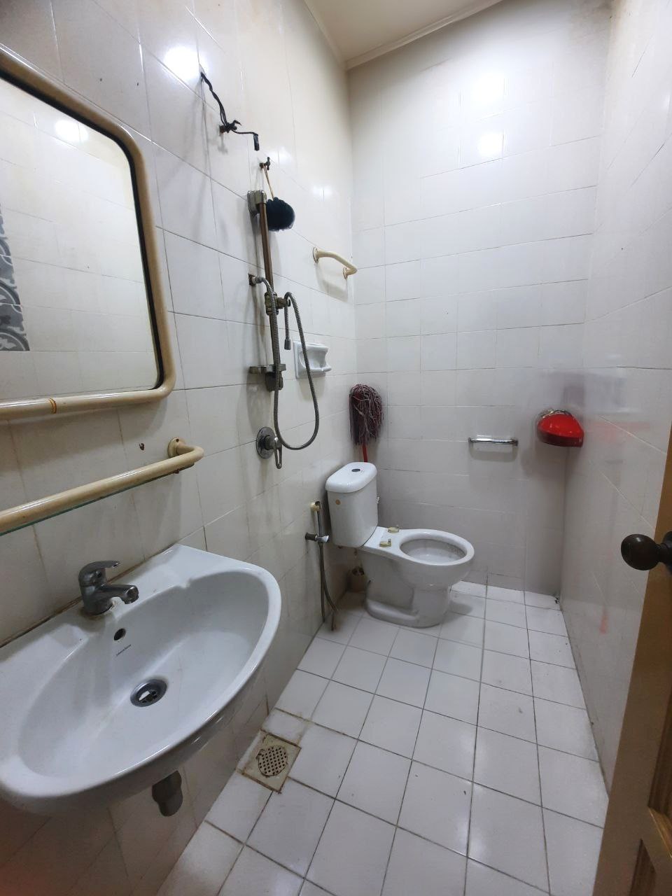 One Half Storey Corner Lot Seksyen 19 pj - photo 13