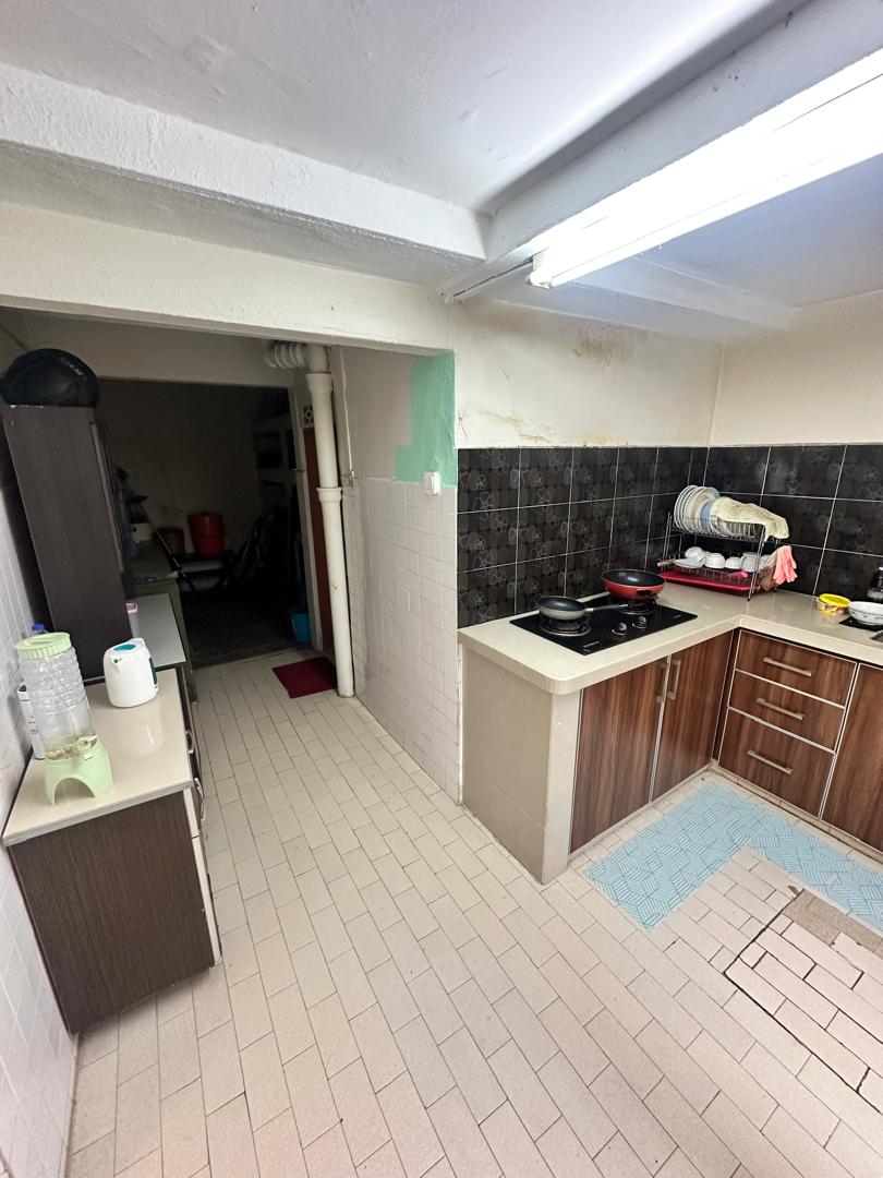 Rumah Teres 2 Tingkat Taman Keramat AU2A - photo 8