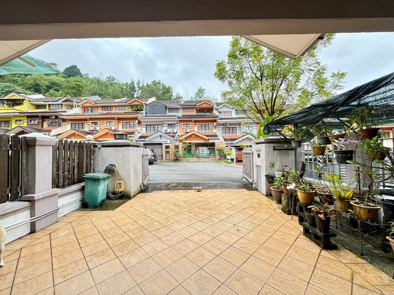 Three Storey Inter Laman Oakleaf Bukit Antarabangs - photo 6